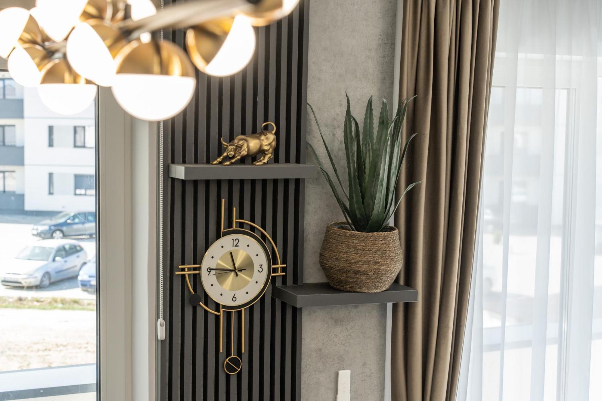 Fashion Stay-Valentino Apartment - By Openhouse Giroc Exterior photo
