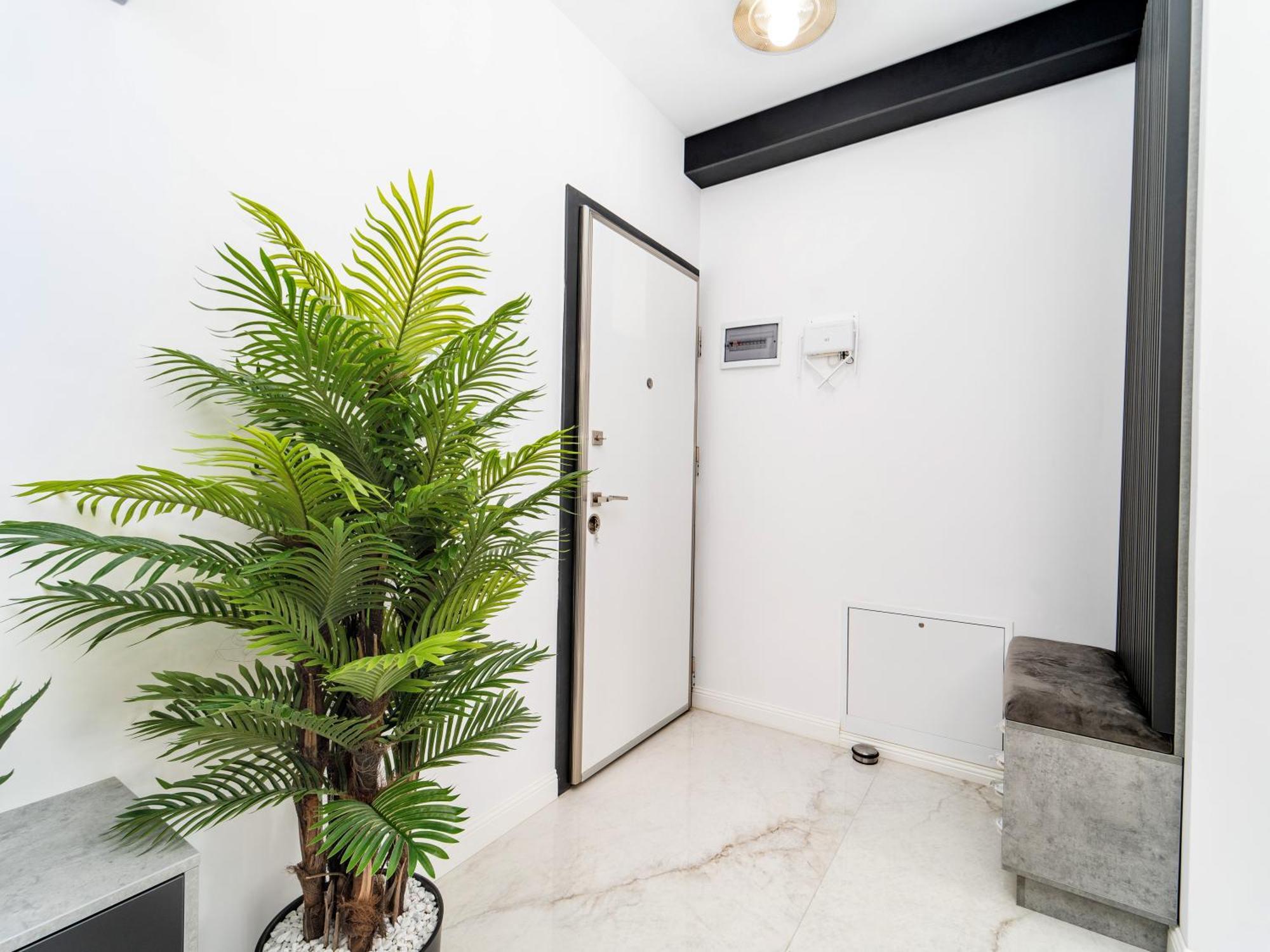 Fashion Stay-Valentino Apartment - By Openhouse Giroc Exterior photo