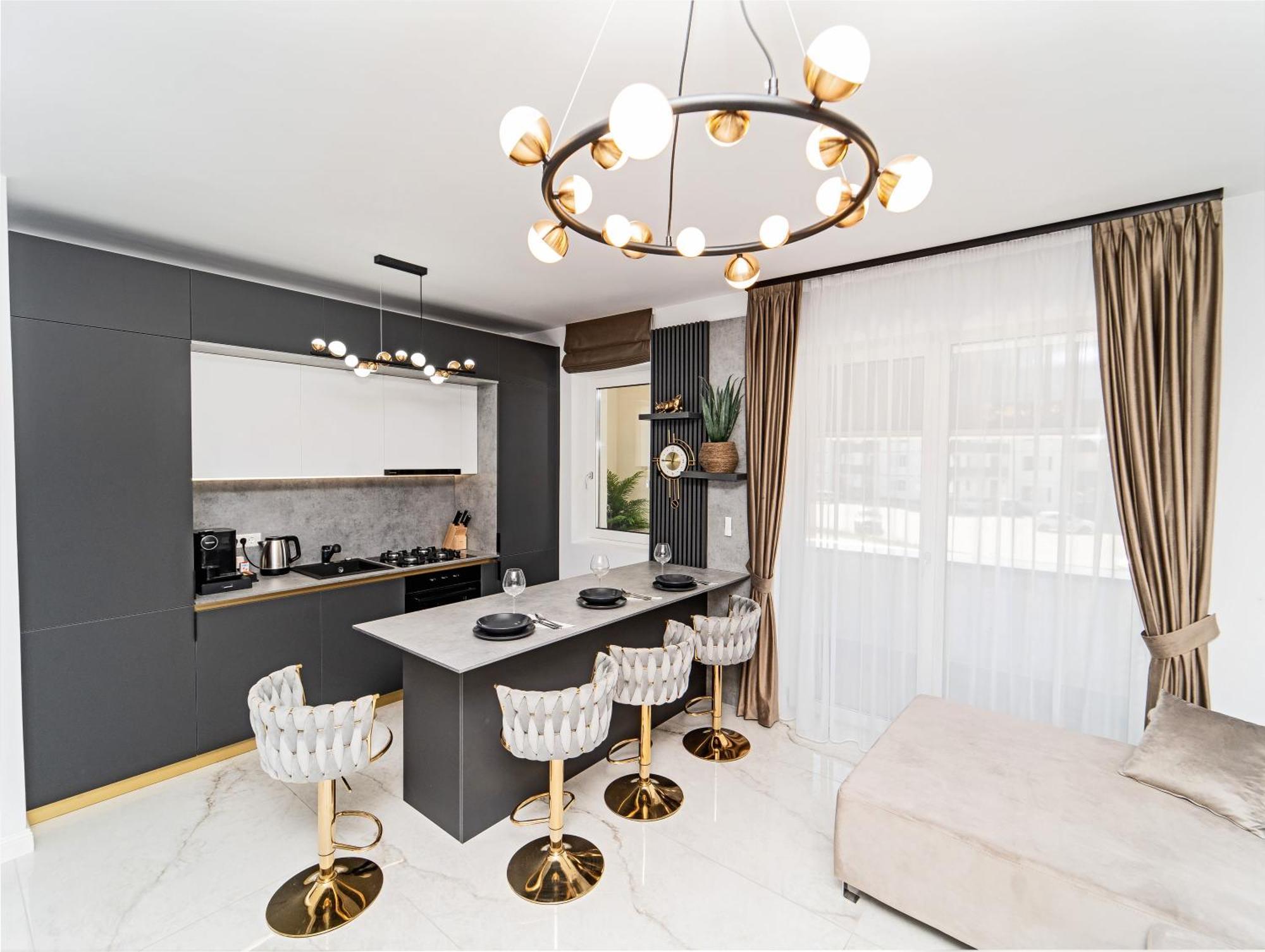 Fashion Stay-Valentino Apartment - By Openhouse Giroc Exterior photo